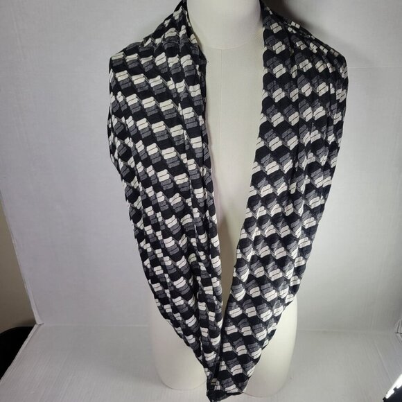 Dana Herbert Black & White Geometric Professional Lightweight Infinity Scarf - Picture 2 of 6